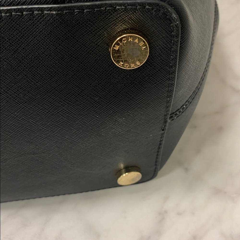 Michael Kors Black Leather Tote with Front Flap Pocket and MK Charm NWOT Zip Top - Picture 9 of 9
